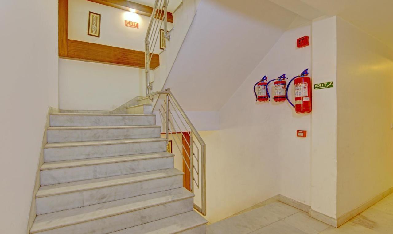 Hotel Itsy By Treebo - Baba Residency à New Delhi Extérieur photo