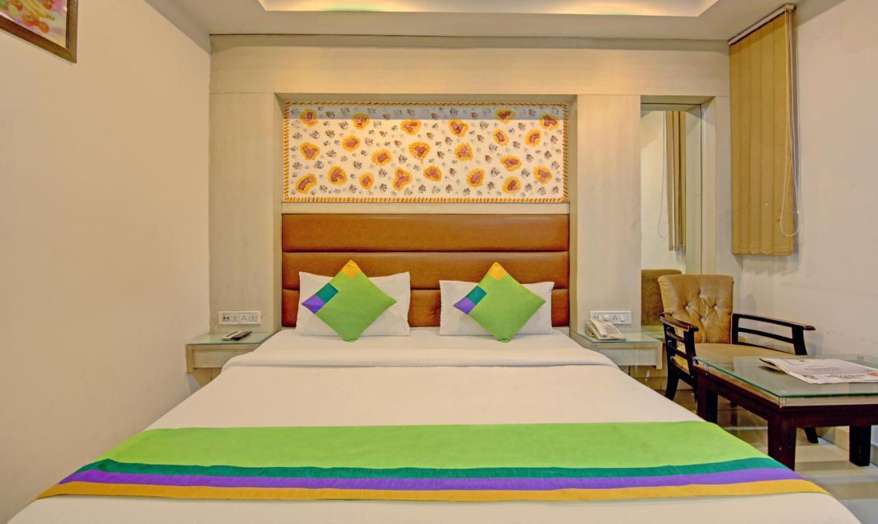 Hotel Itsy By Treebo - Baba Residency à New Delhi Extérieur photo