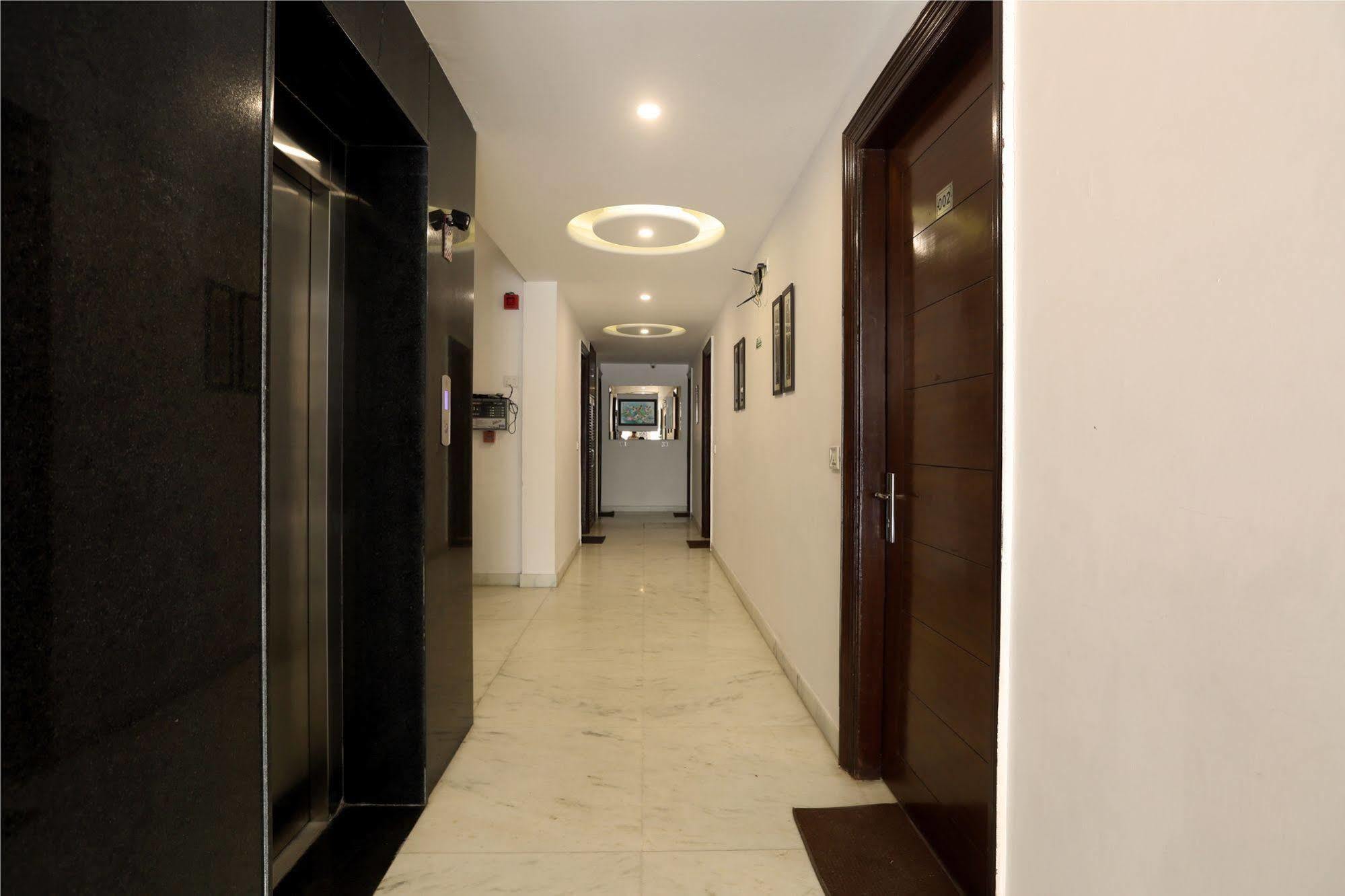 Hotel Itsy By Treebo - Baba Residency à New Delhi Extérieur photo