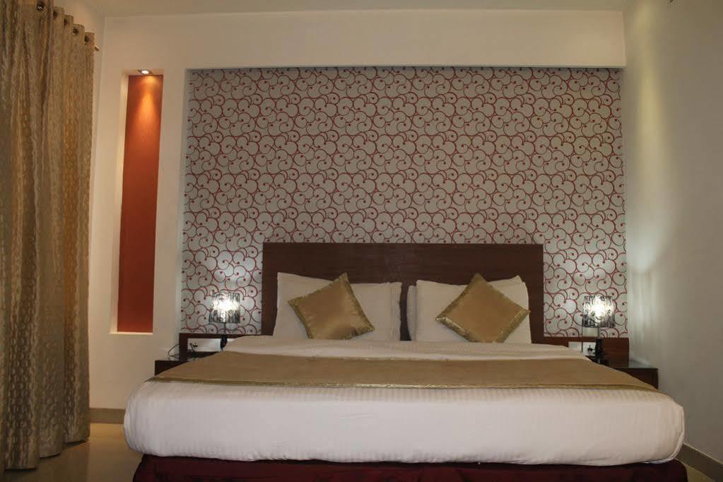 Hotel Itsy By Treebo - Baba Residency à New Delhi Extérieur photo